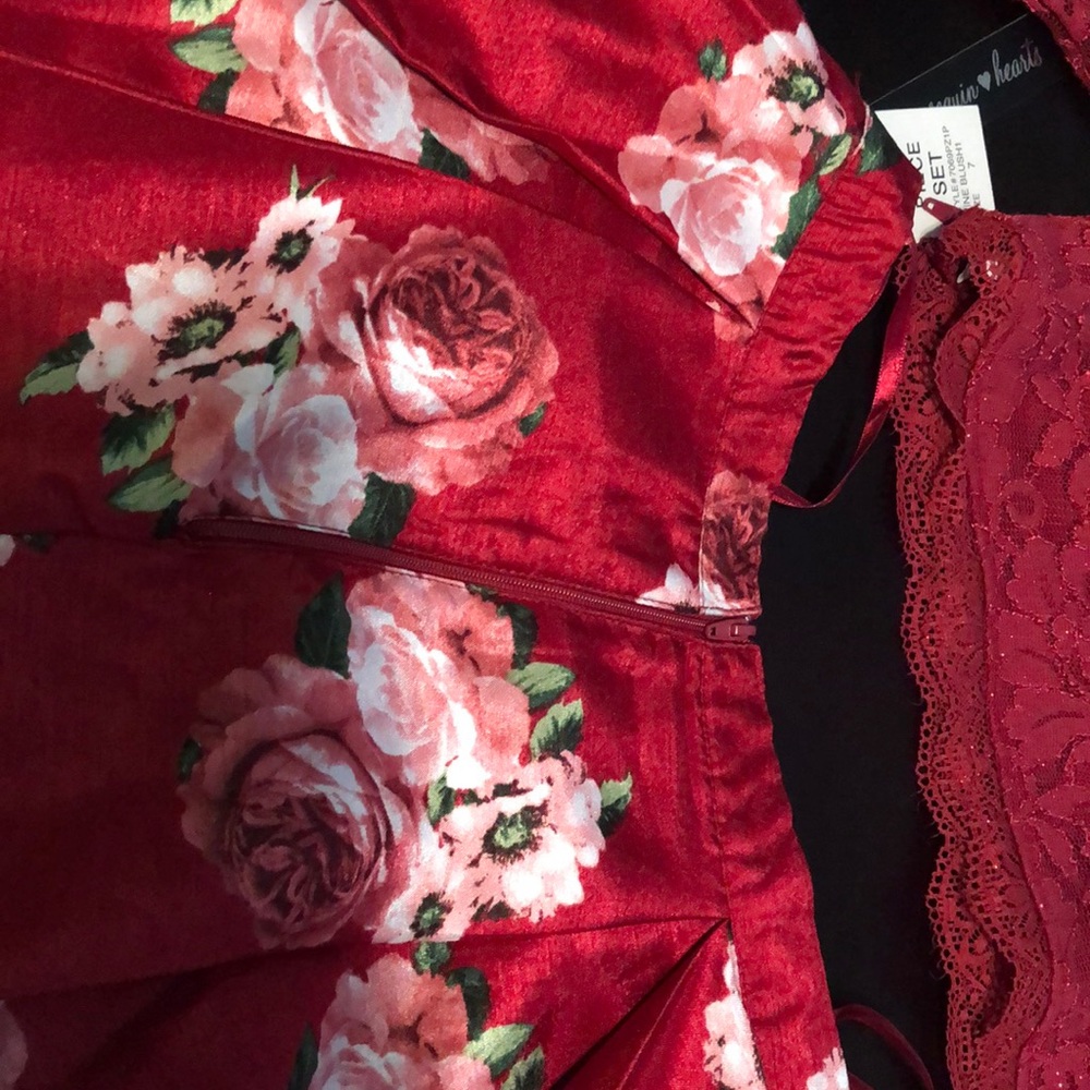 Dress - Picture 5 of 5
